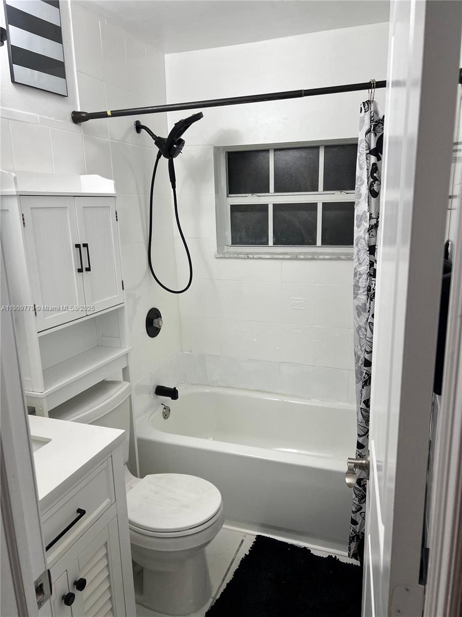 ROSEMONT GARDENS UNIT A - Residential