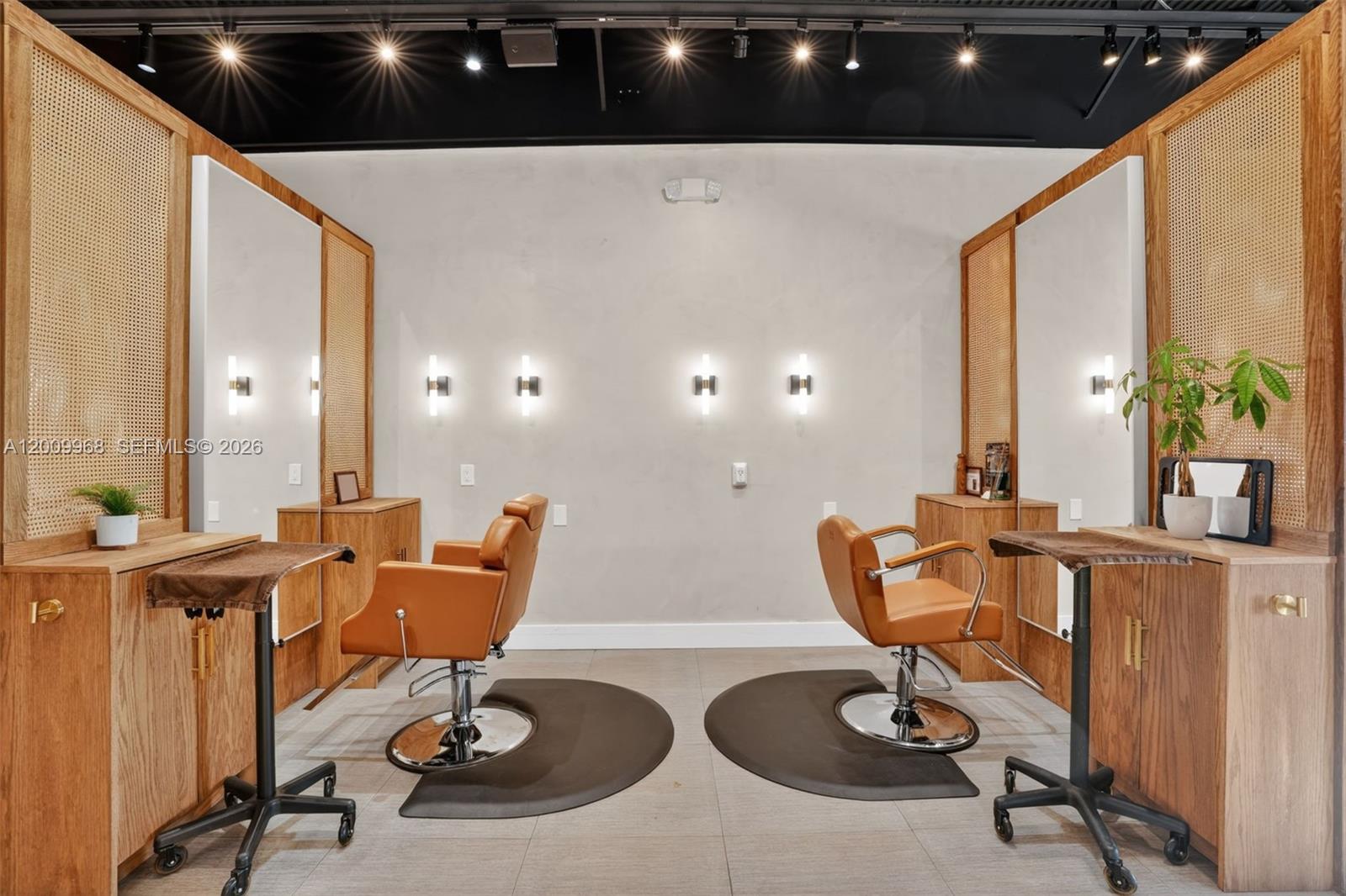 Turnkey Beauty Salon & Spa For Sale In Palmetto Bay