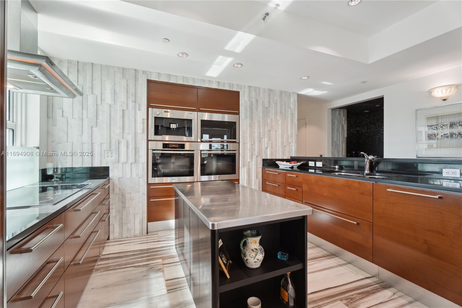 LAS OLAS BEACH CLUB CONDO - Residential