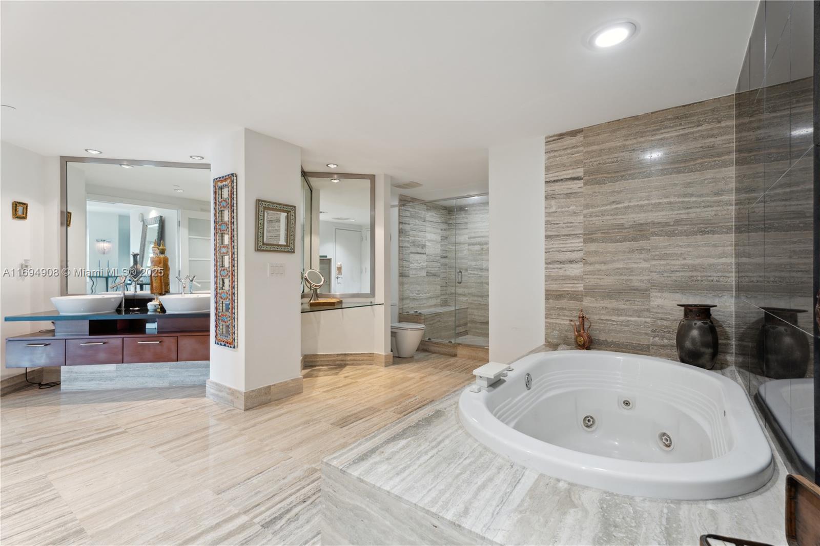 LAS OLAS BEACH CLUB CONDO - Residential