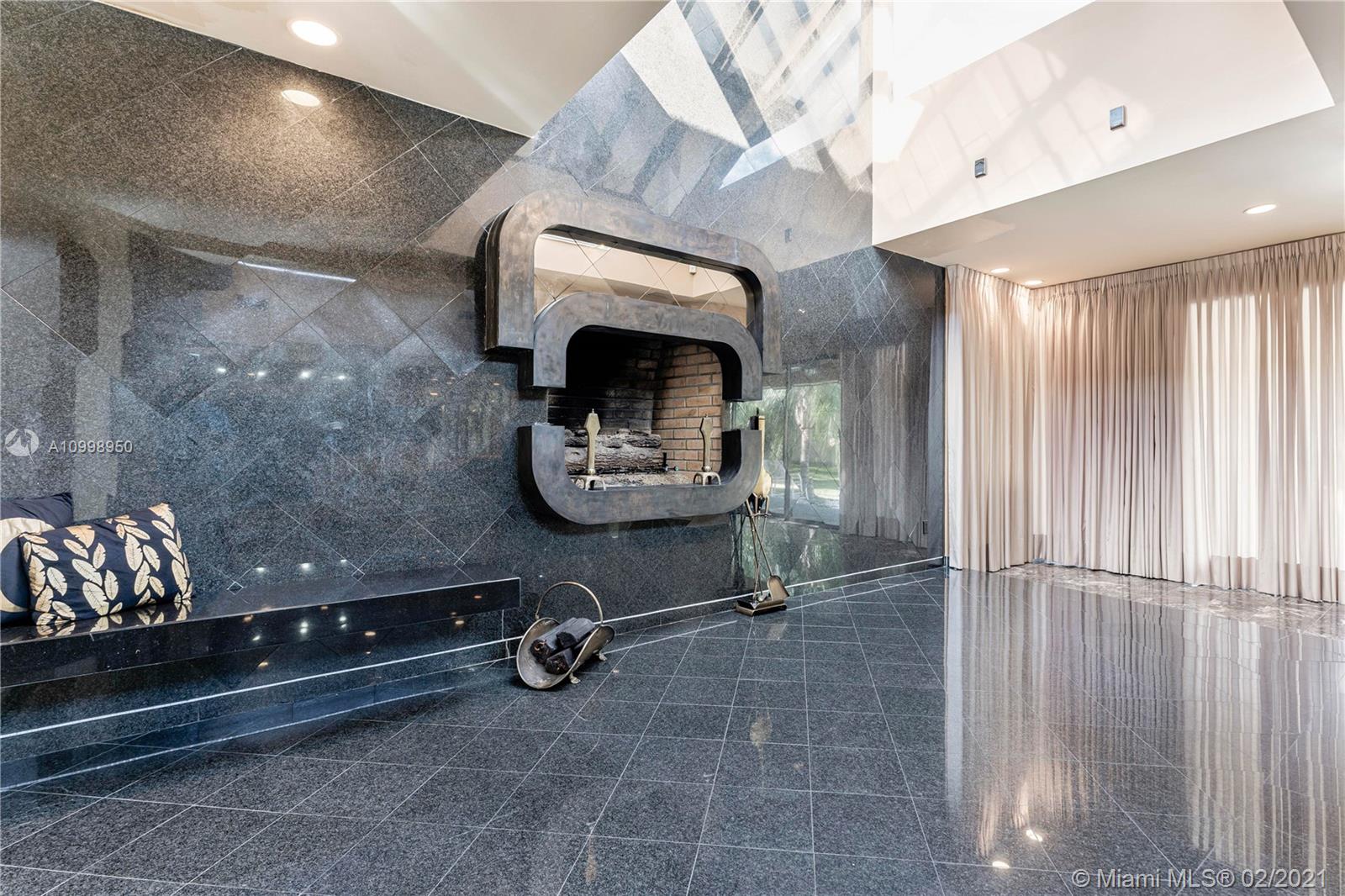 EMERALD WOODS - Residential