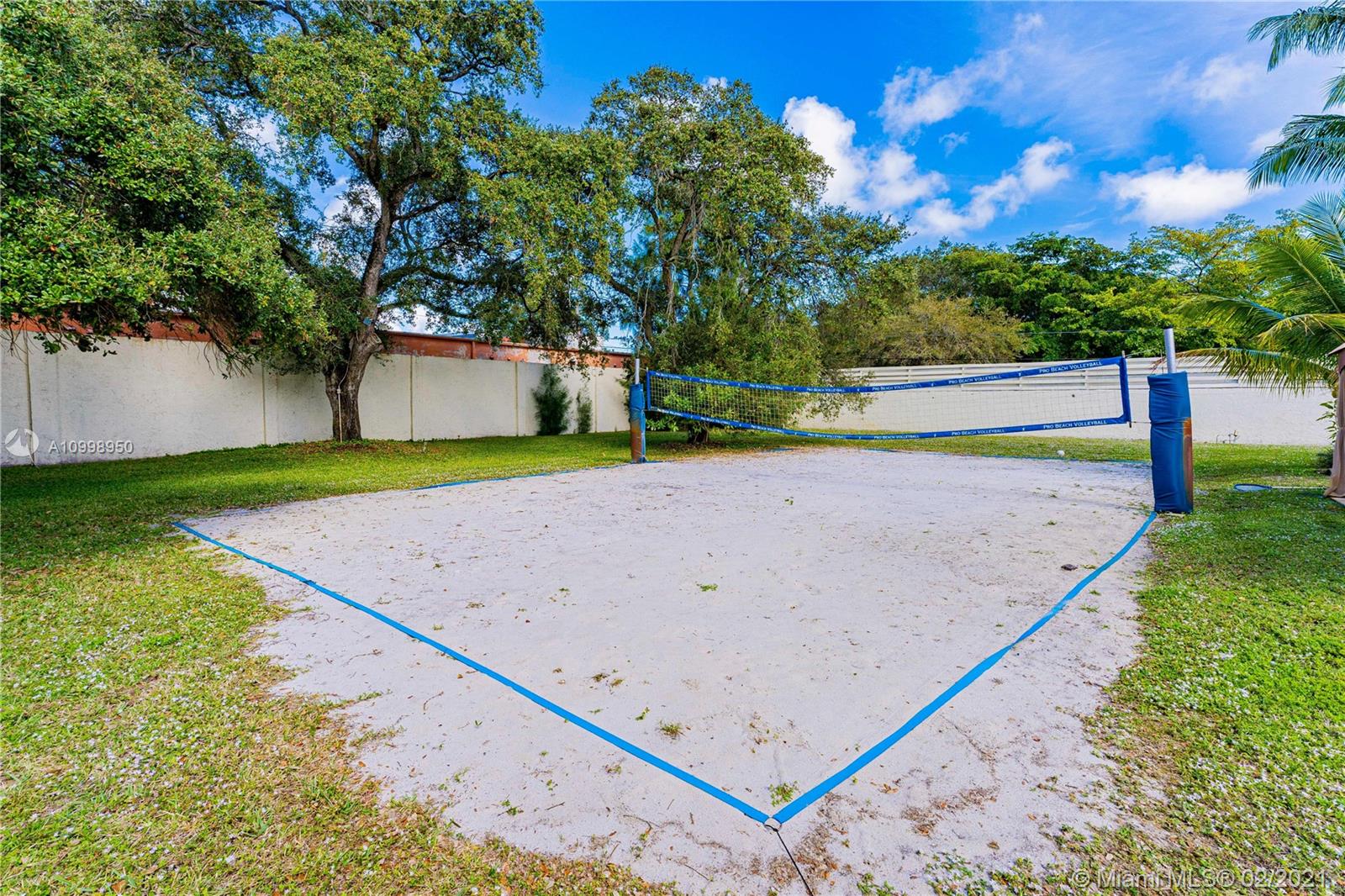 EMERALD WOODS - Residential