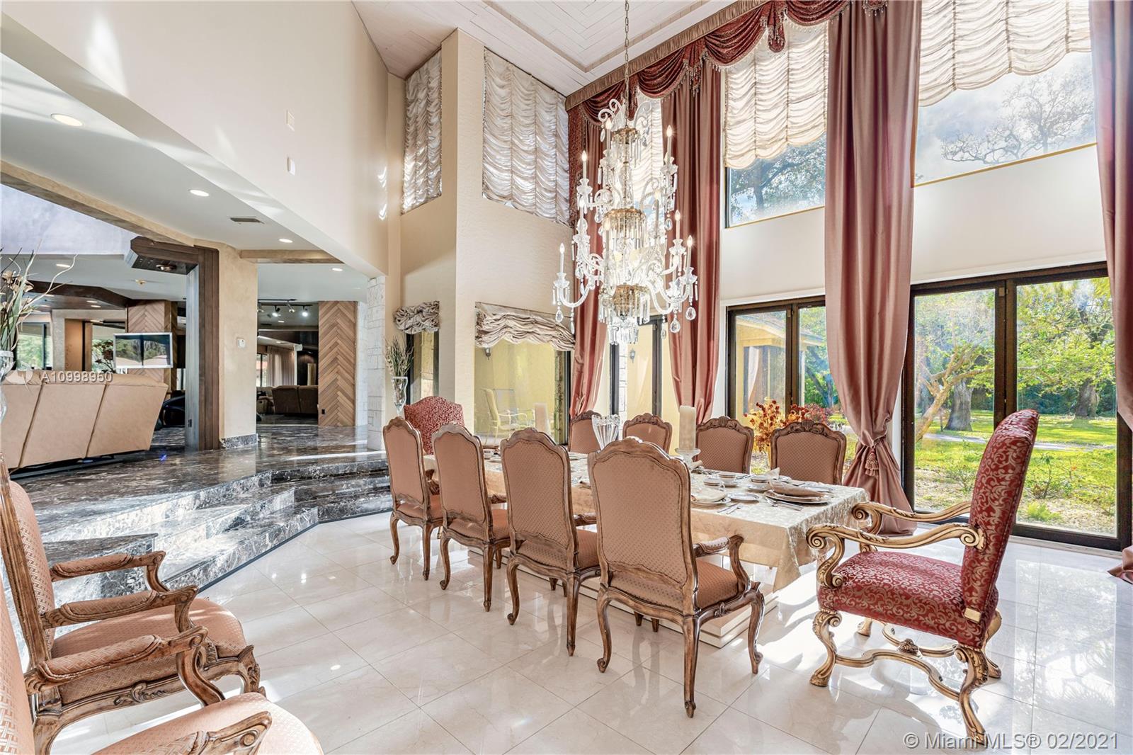 EMERALD WOODS - Residential