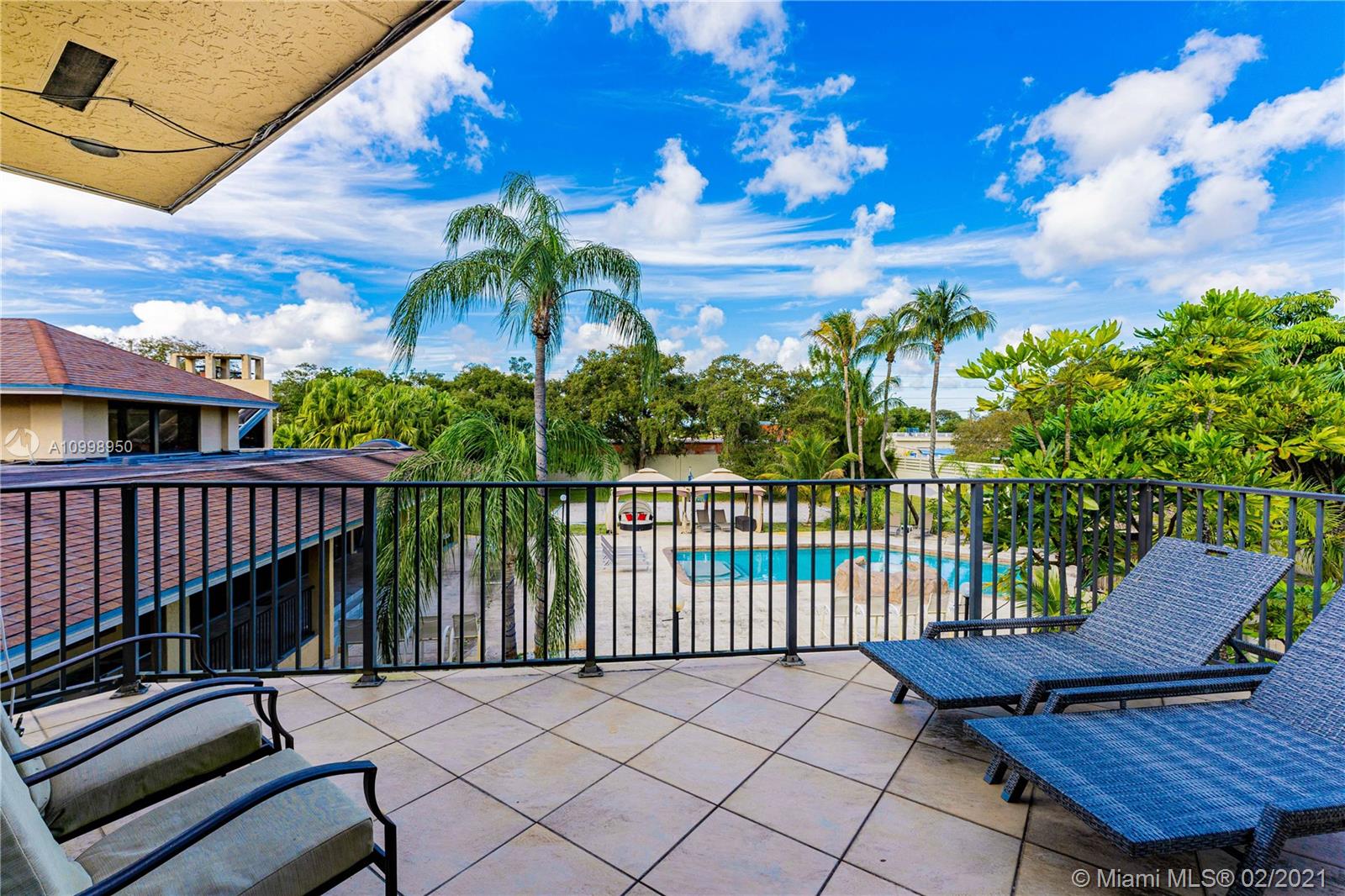 EMERALD WOODS - Residential