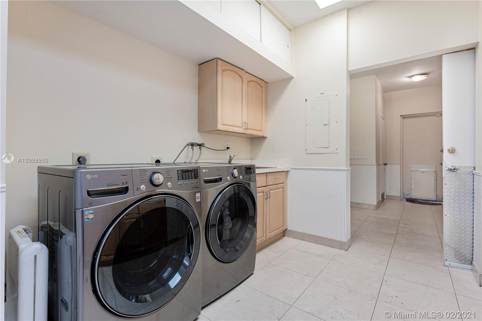 EMERALD WOODS - Residential