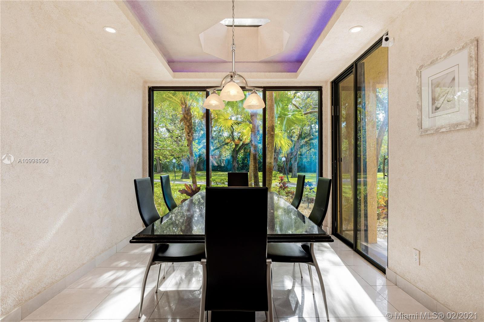 EMERALD WOODS - Residential