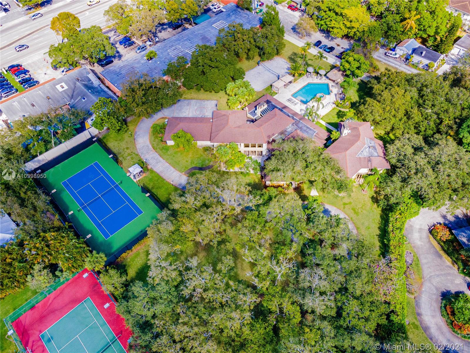 EMERALD WOODS - Residential