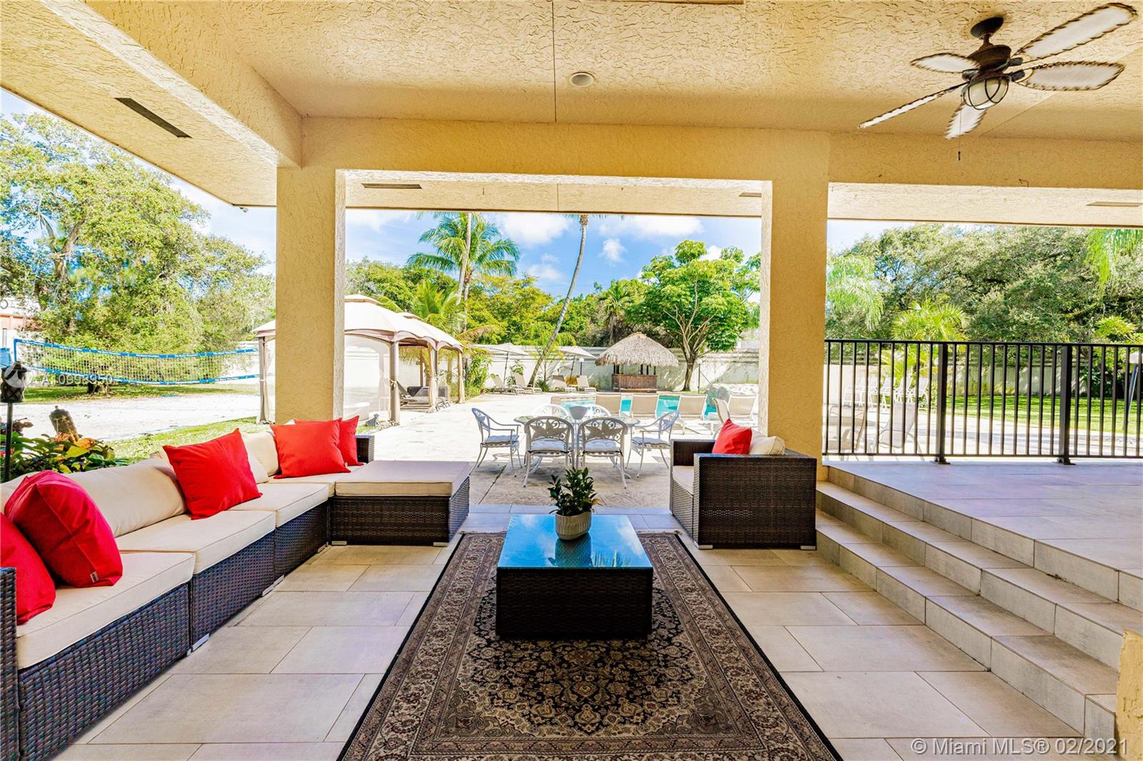 EMERALD WOODS - Residential