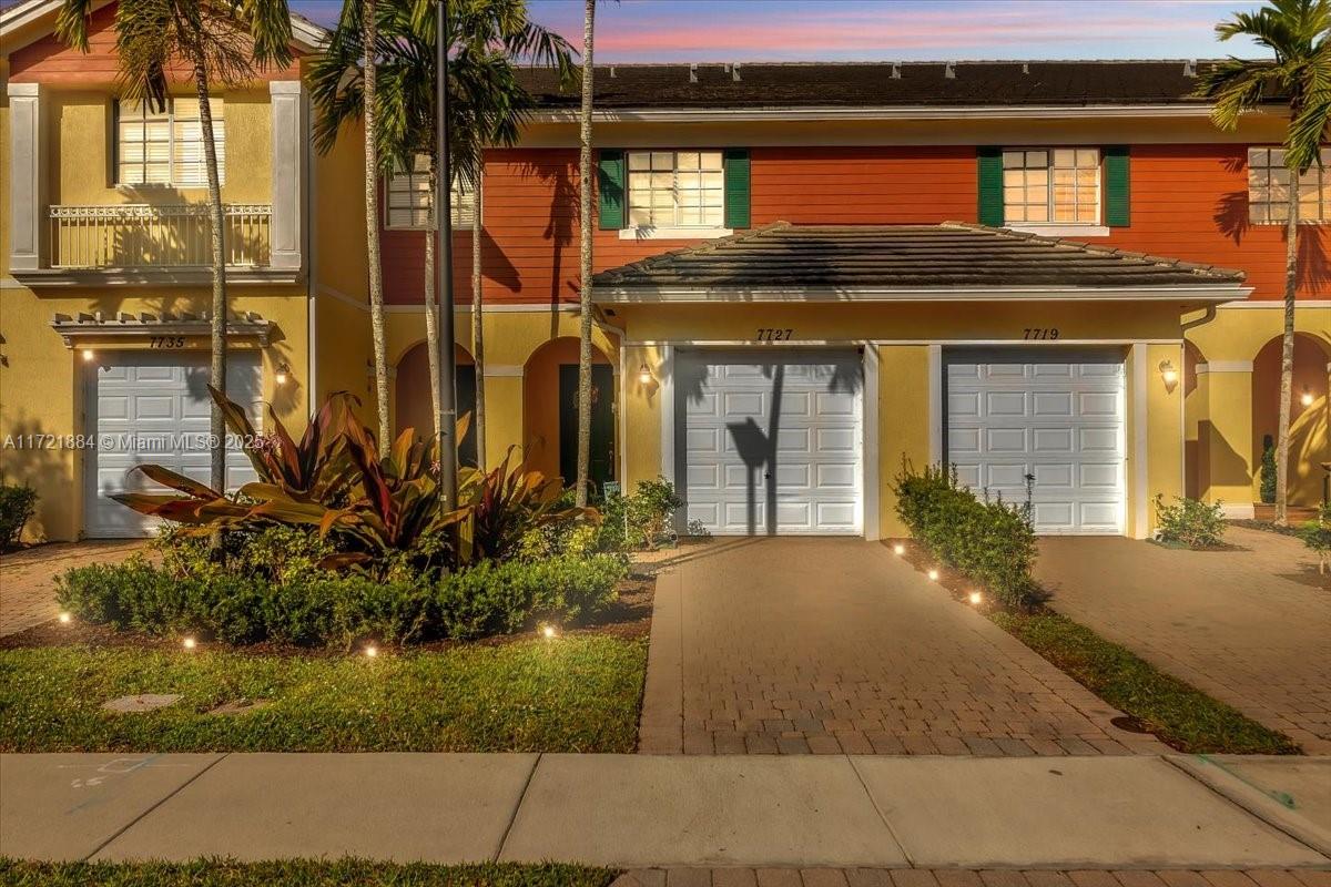 Property for Sale at 7727 Deercreek Ct, Davie, Broward County, Florida - Bedrooms: 2 
Bathrooms: 3  - $450,000