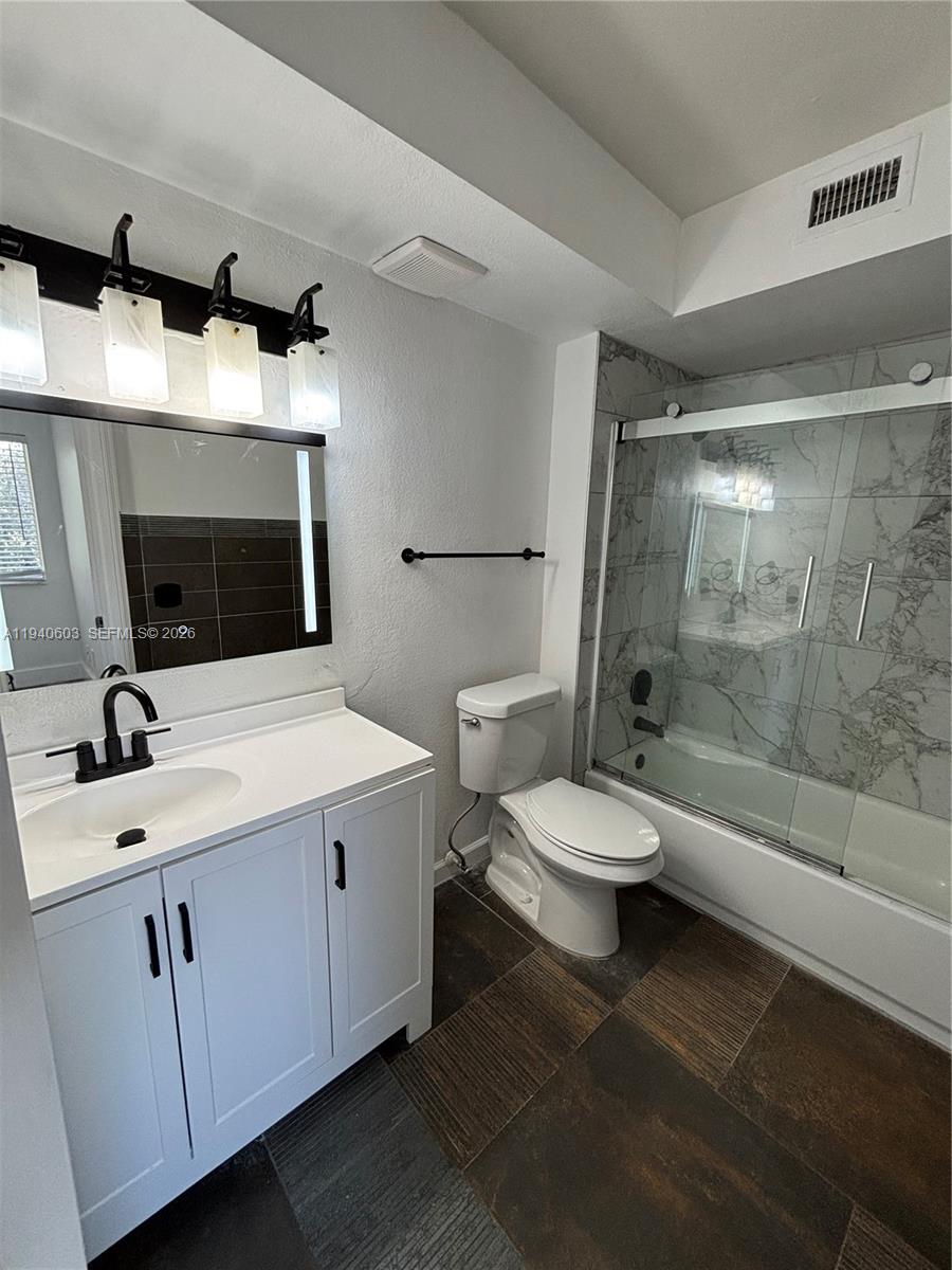 ISLES AT LAGO MAR CONDO - Residential Lease