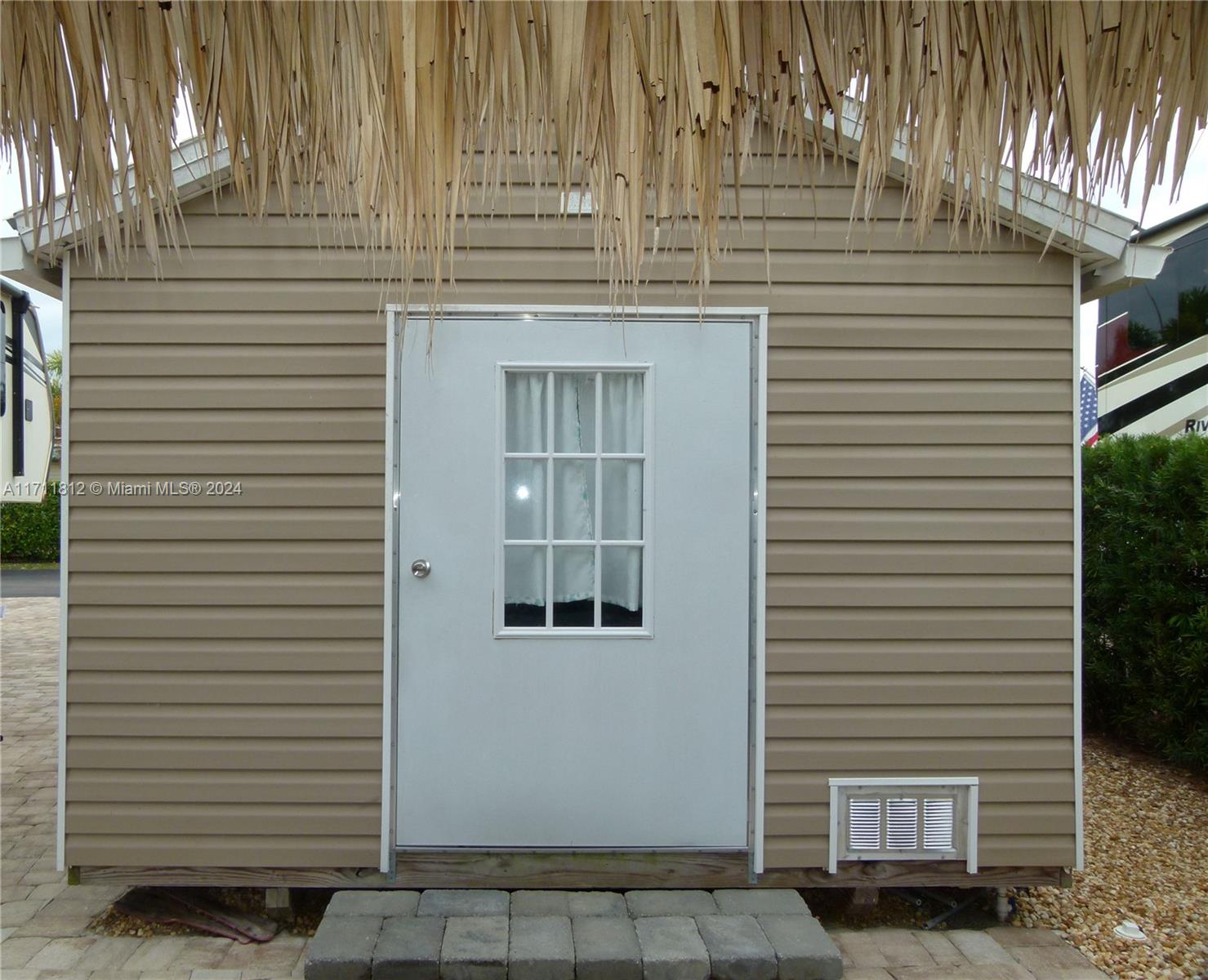 Silver Palms RV Resort - Land