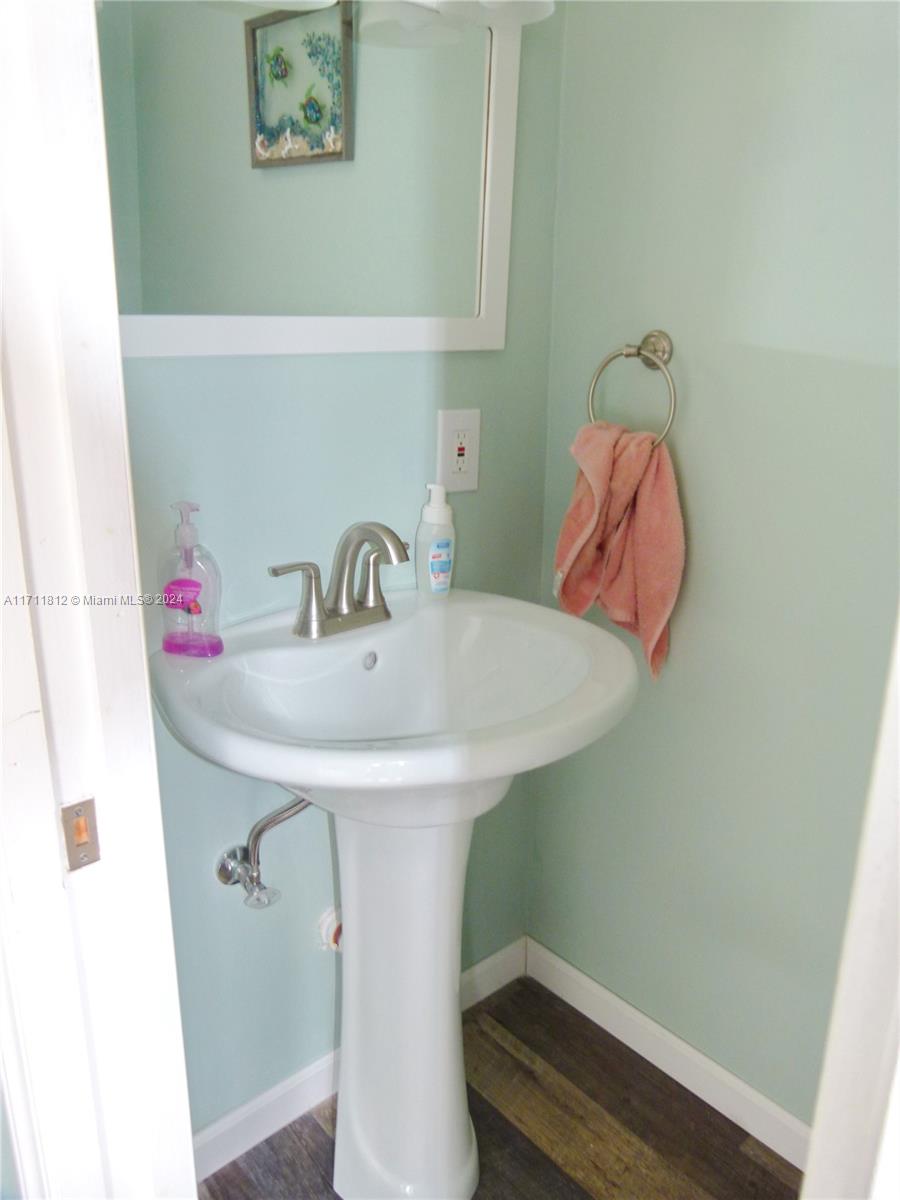 Silver Palms RV Resort - Land