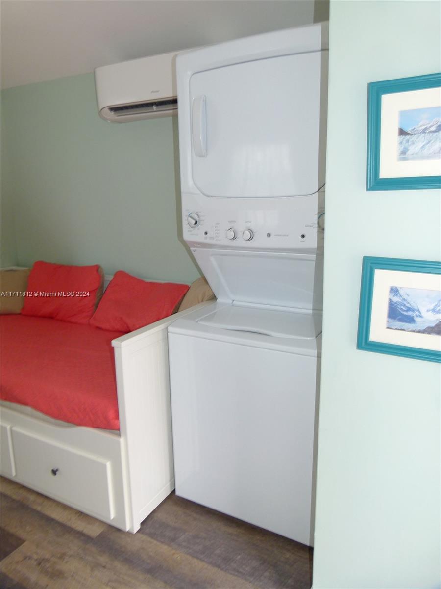 Silver Palms RV Resort - Land