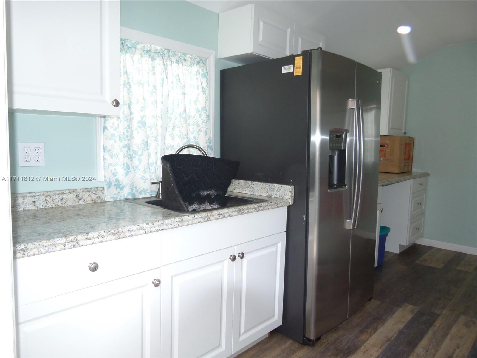 Silver Palms RV Resort - Land