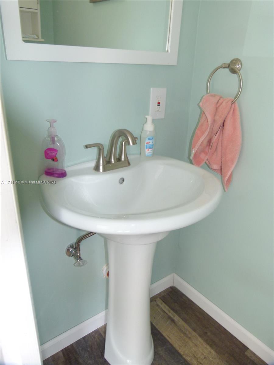 Silver Palms RV Resort - Land