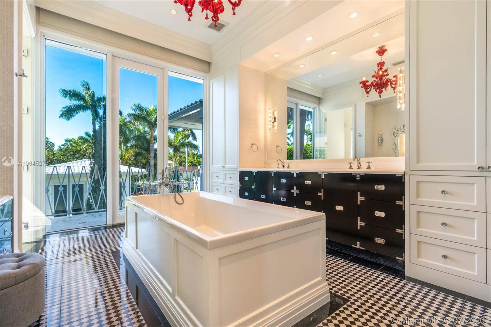 SUNSET ISLANDS-ISLAND NO - Residential