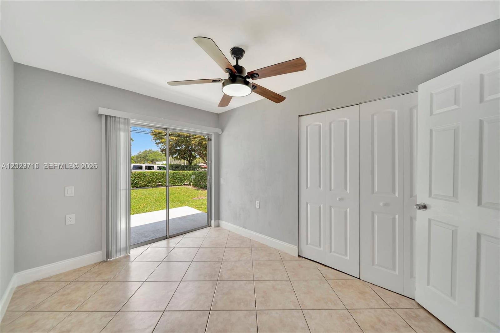RAMBLING PELICAN WEST CON - Residential Lease