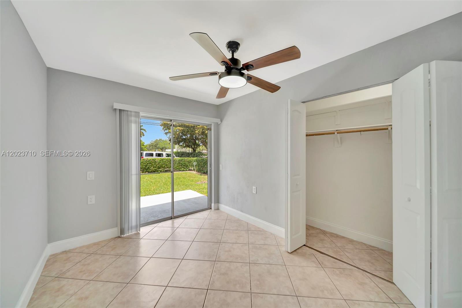RAMBLING PELICAN WEST CON - Residential Lease