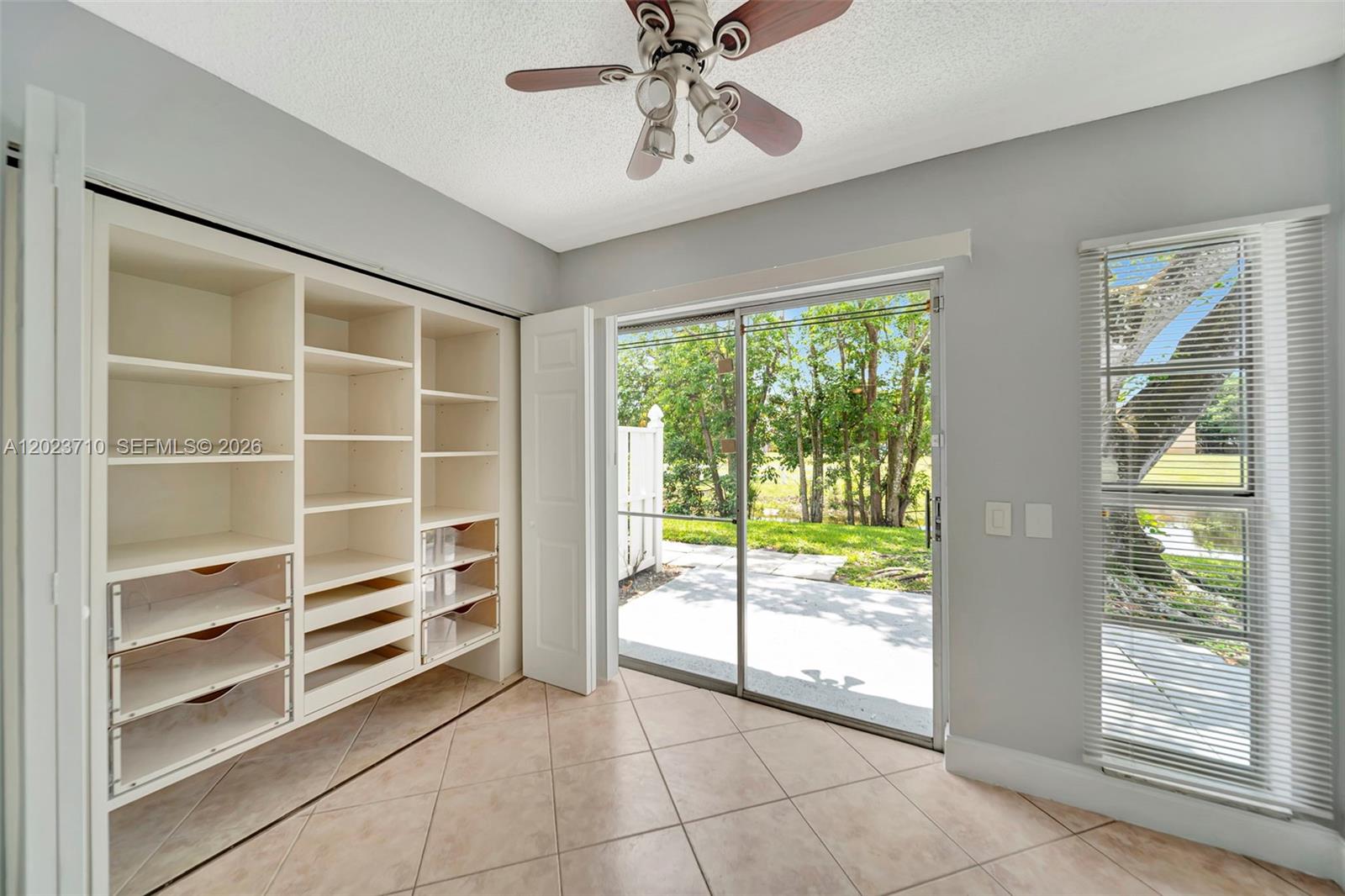 RAMBLING PELICAN WEST CON - Residential Lease