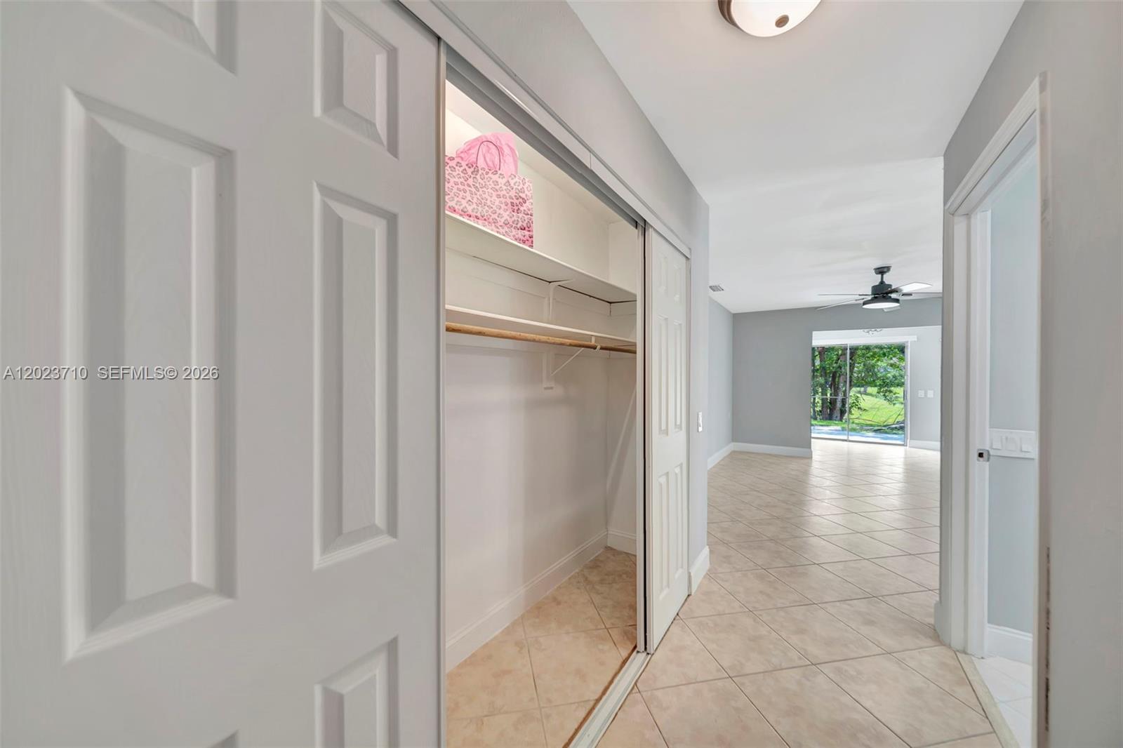 RAMBLING PELICAN WEST CON - Residential Lease