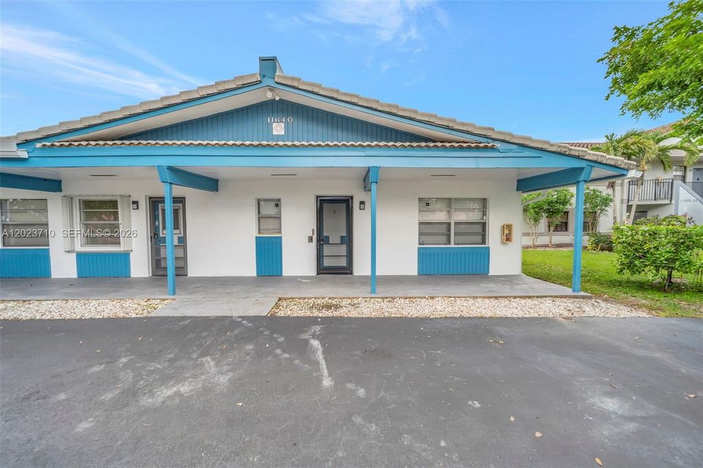 Photo of 11640 NW 39th St #8, Coral Springs, FL 33065 (MLS # A12023710)