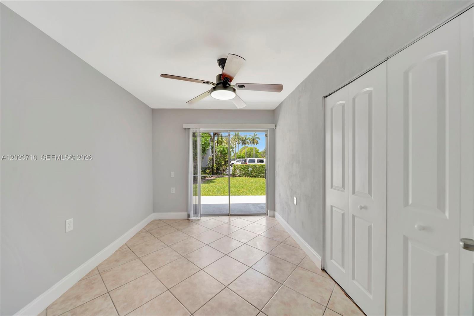 RAMBLING PELICAN WEST CON - Residential Lease
