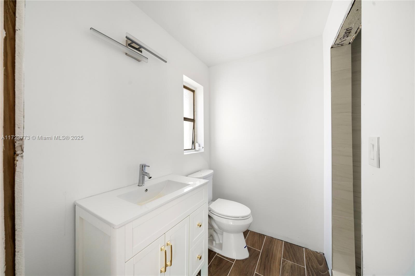 LA GORCE GOLF SUB - Residential