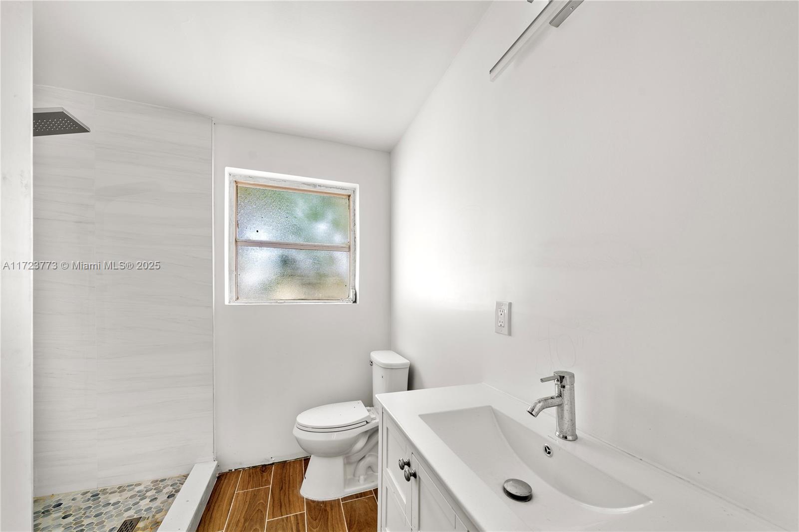 LA GORCE GOLF SUB - Residential