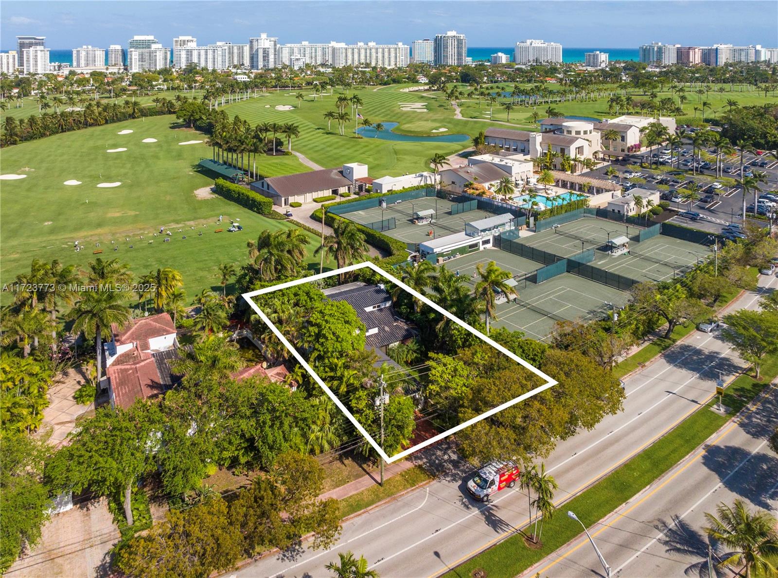 LA GORCE GOLF SUB - Residential