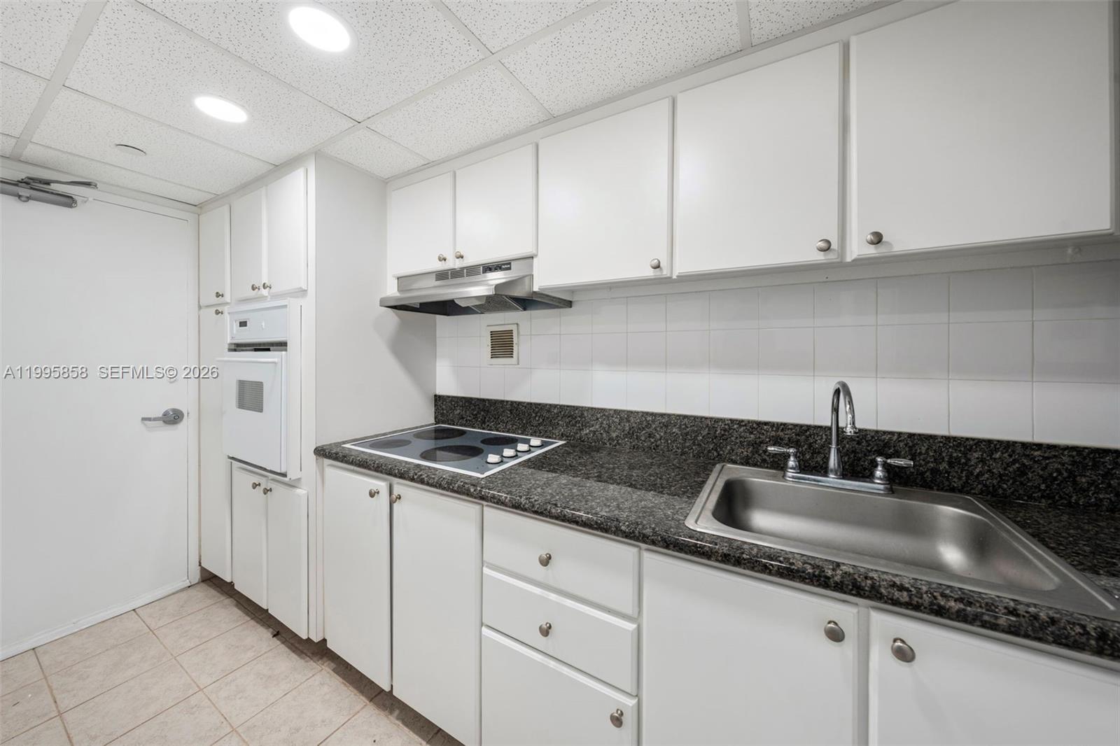 MIRADOR 1200 CONDO - Residential Lease