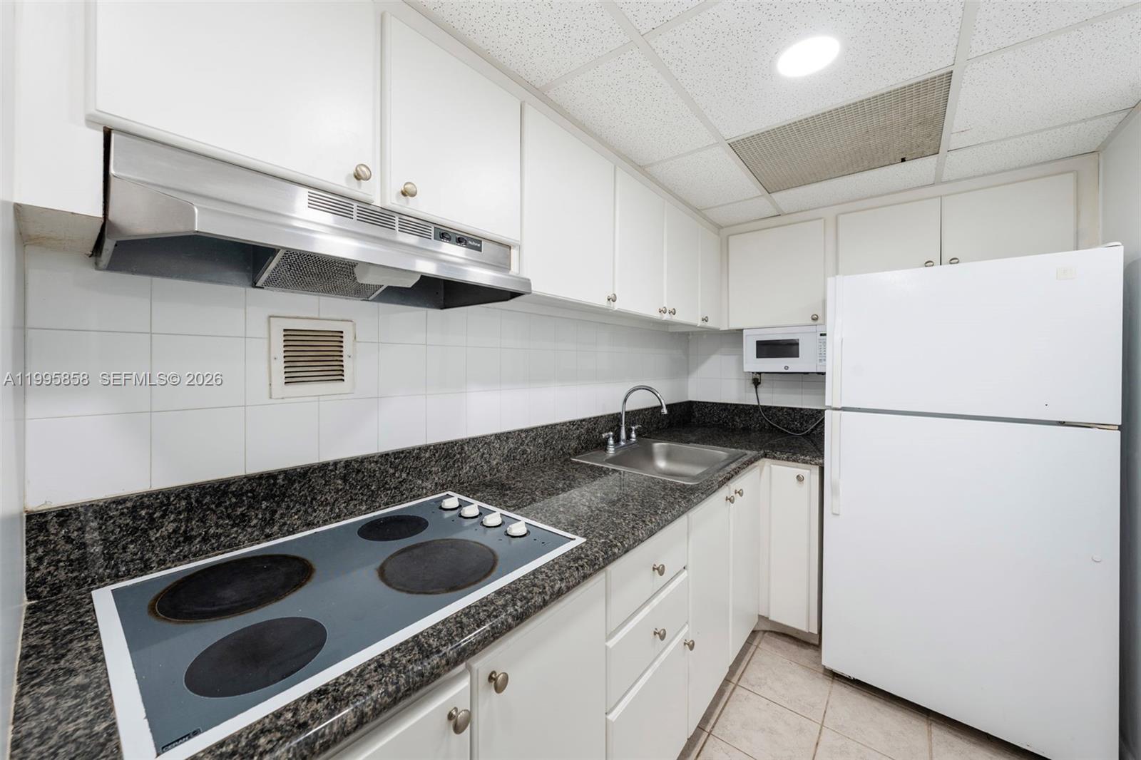 MIRADOR 1200 CONDO - Residential Lease