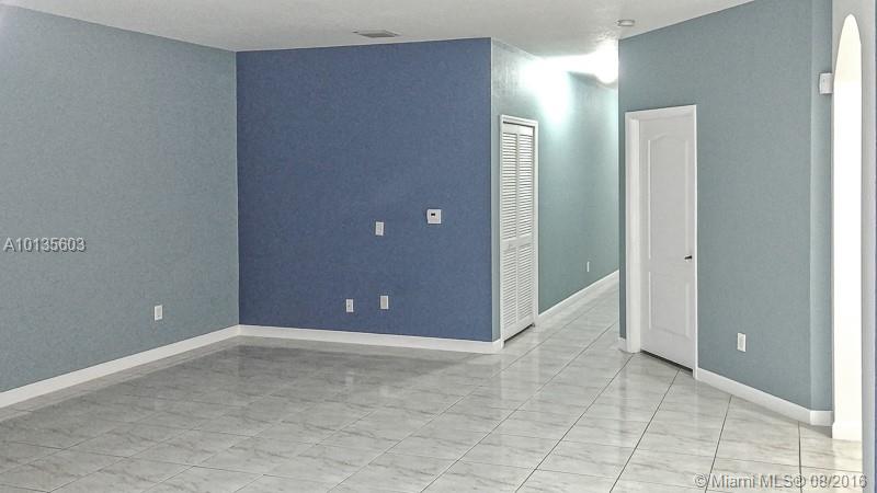 Courtyards Three Condo - Residential Lease