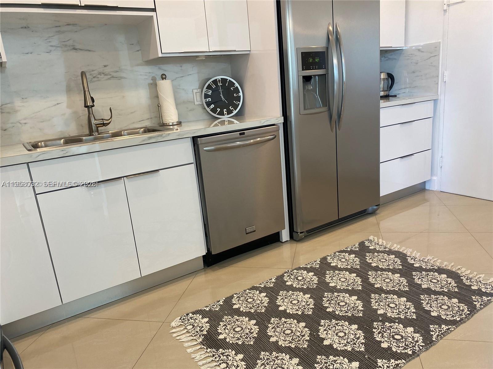 TIDES ON HOLLYWOOD BEACH - Residential