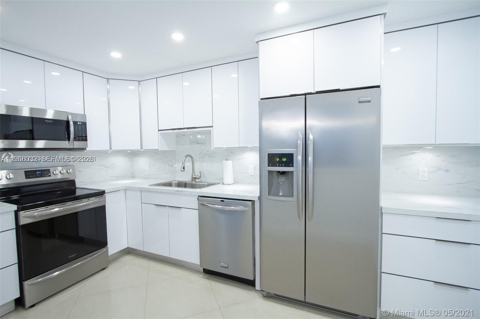 TIDES ON HOLLYWOOD BEACH - Residential