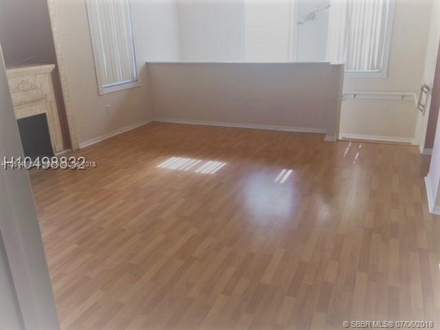 2305 Belmont Ln 2305