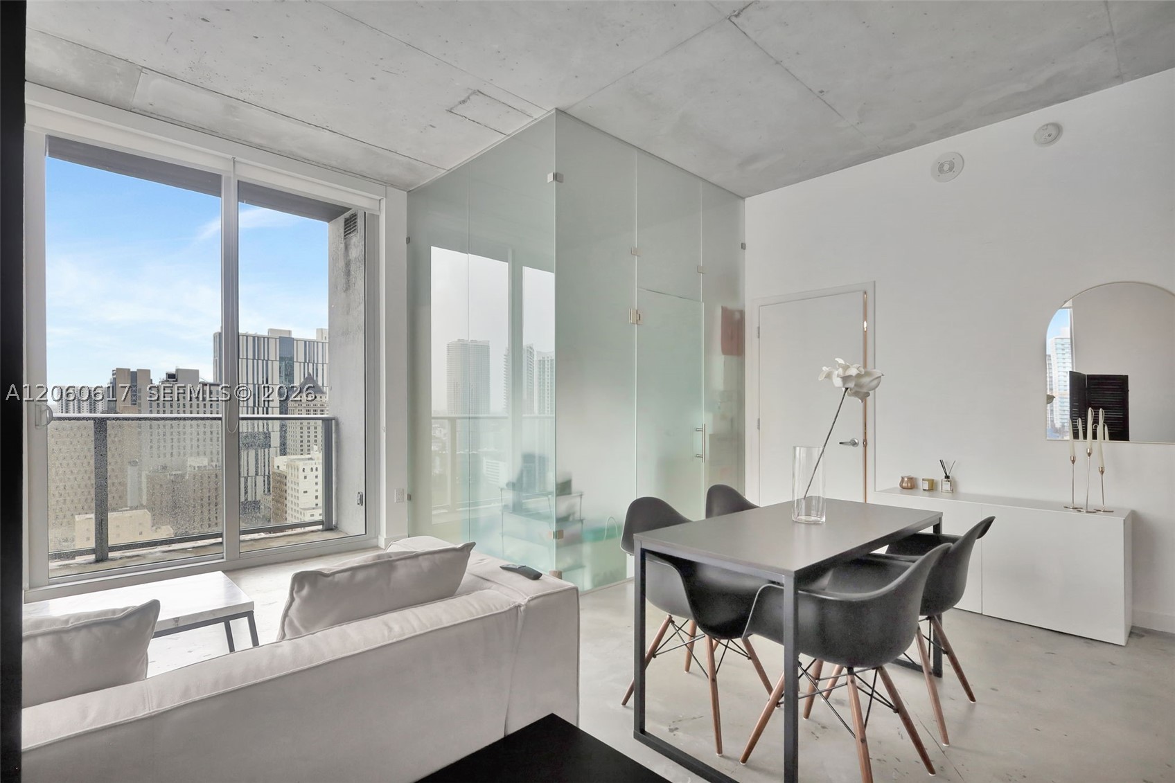 151 SE 1st St 2511