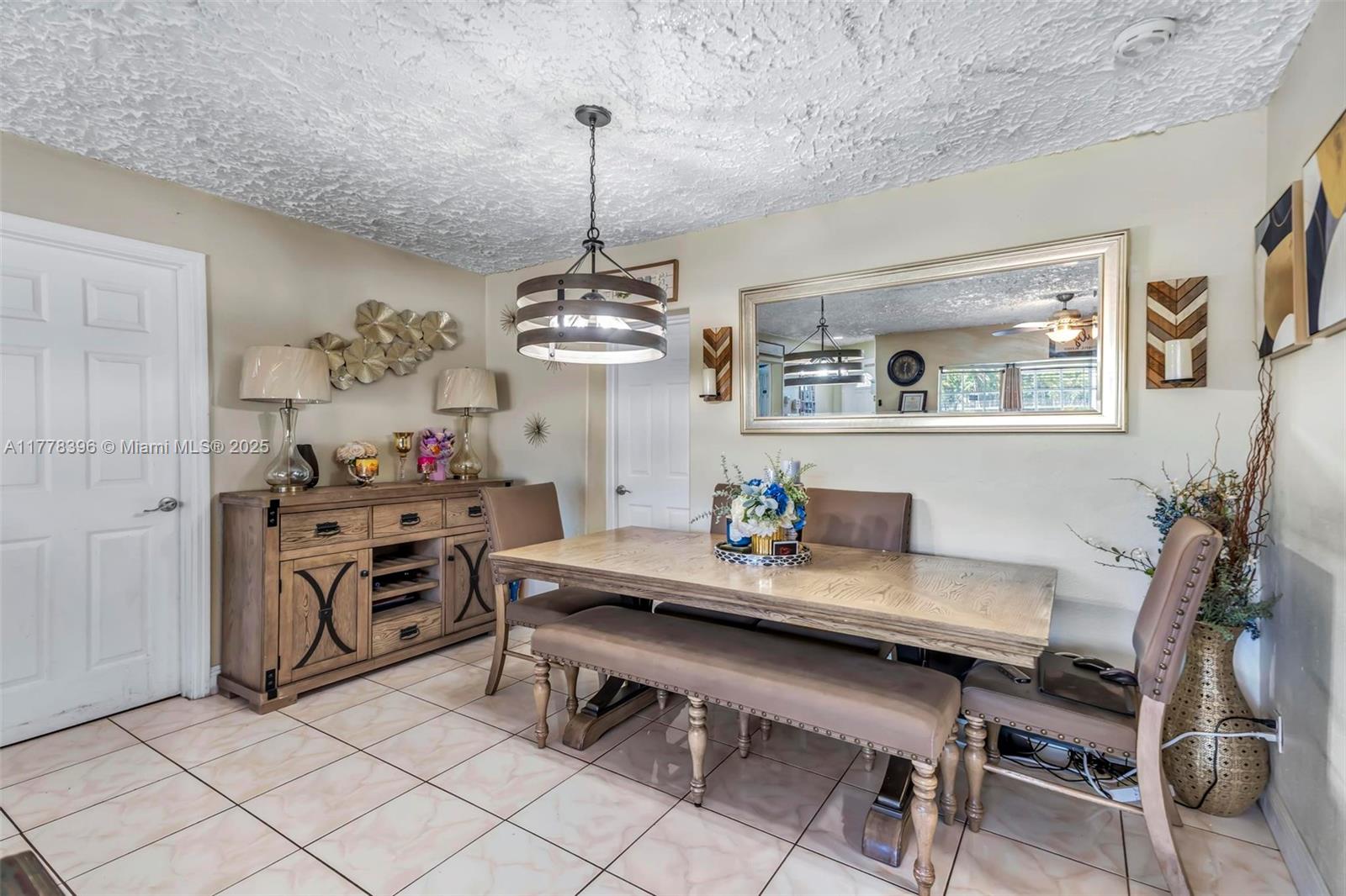 LAUDERDALE LAKES NORTH GA - Residential