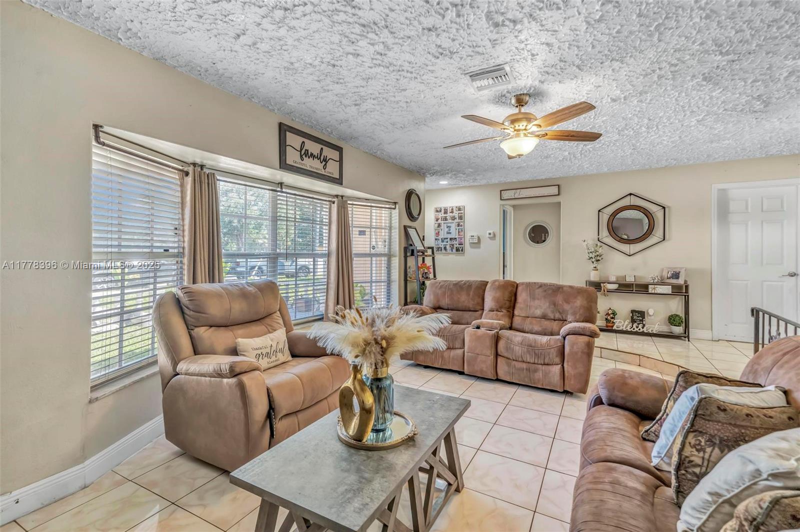 LAUDERDALE LAKES NORTH GA - Residential