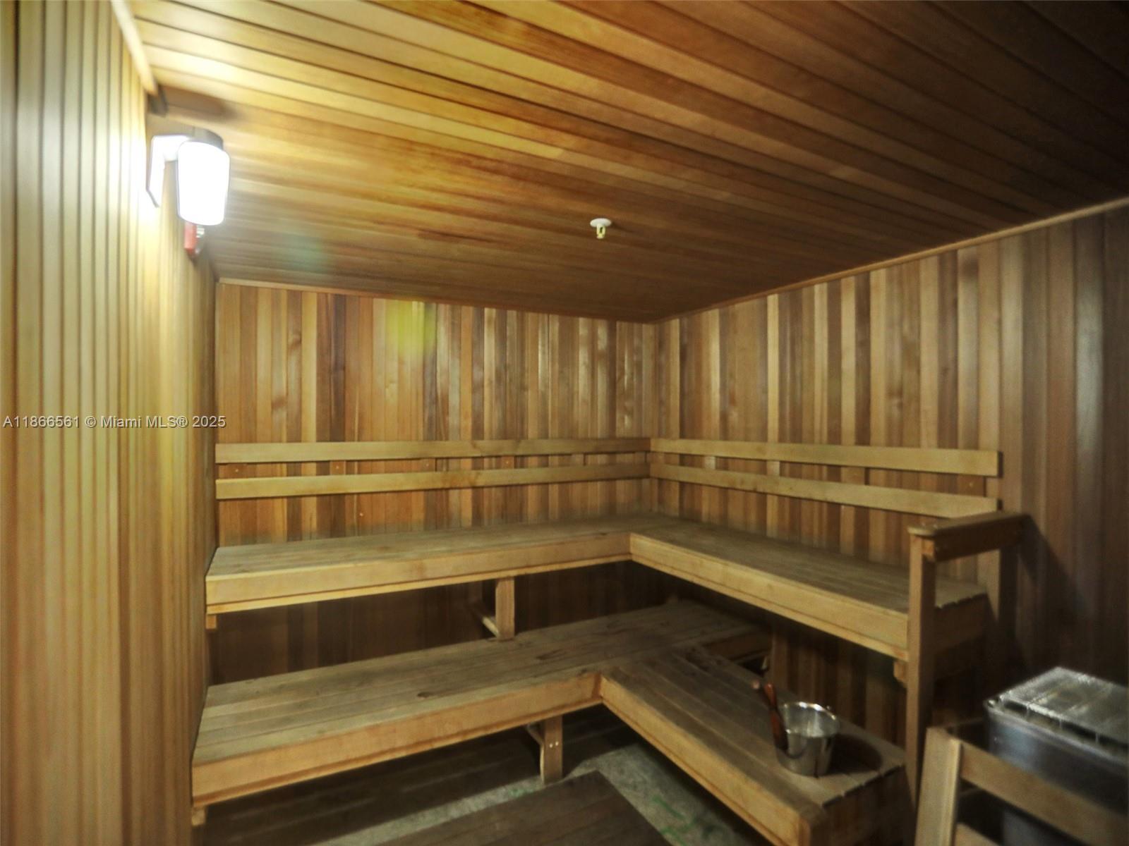 PELORO - Residential