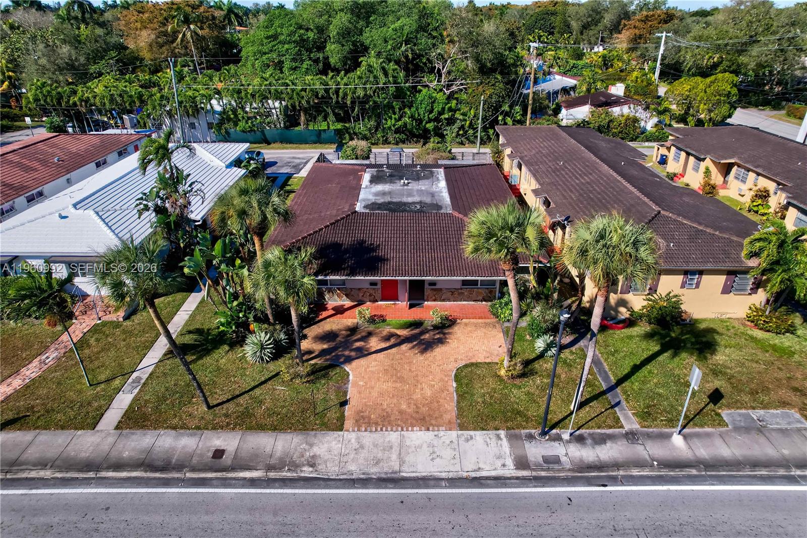 EL JARDIN - Residential