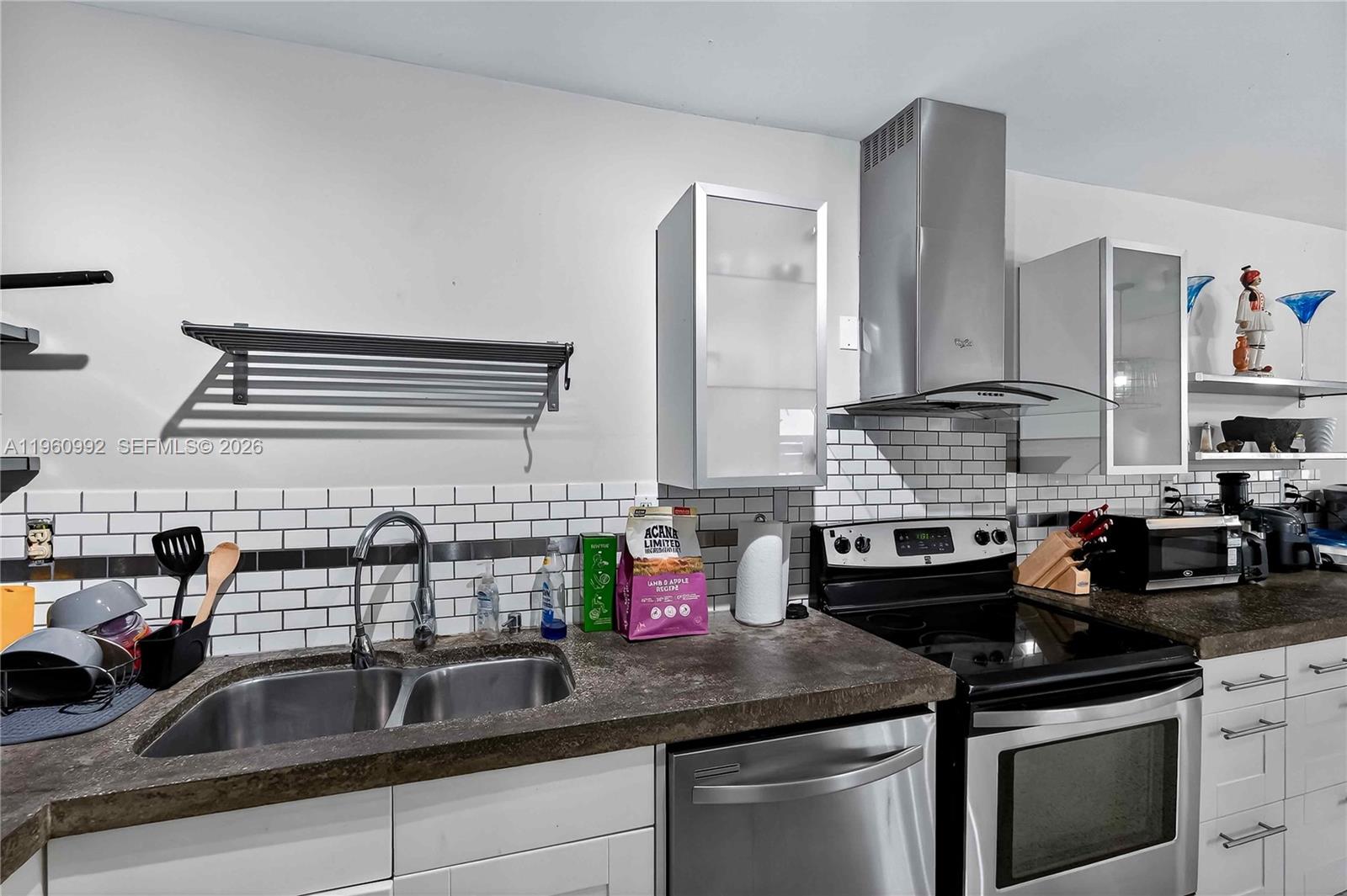 EL JARDIN - Residential