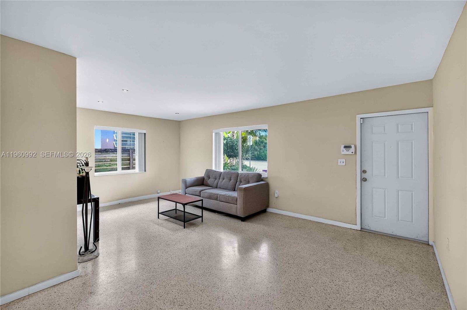 EL JARDIN - Residential