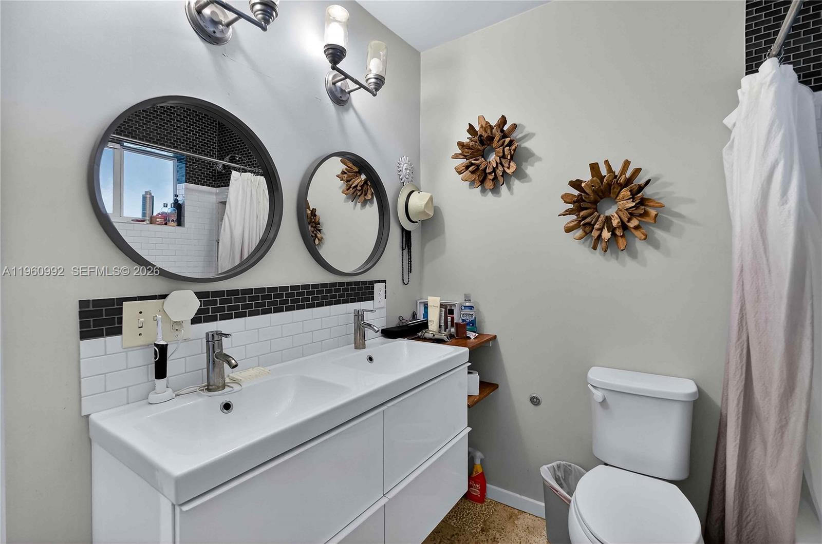 EL JARDIN - Residential