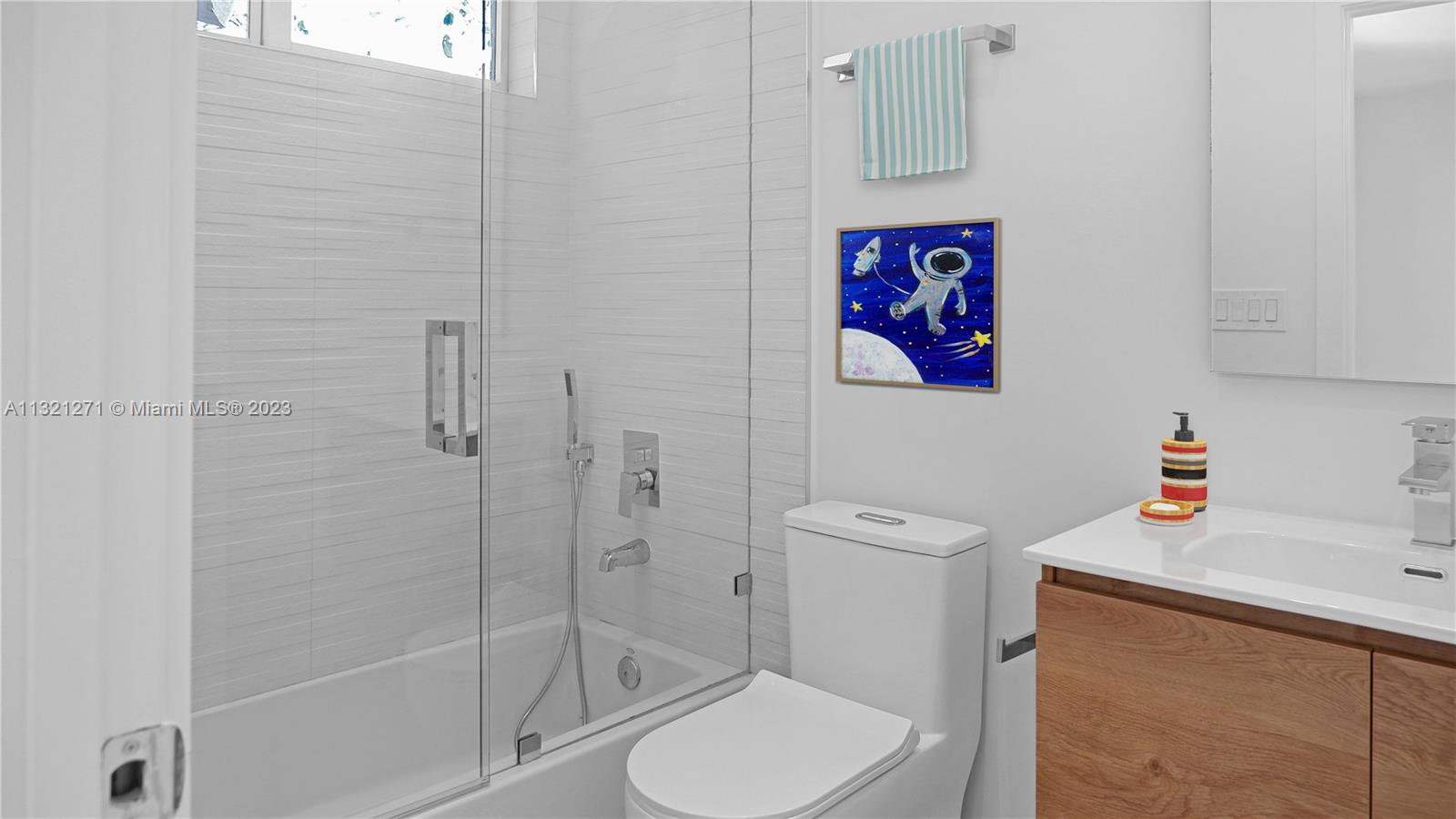 Photo 10 of 19 of 2850 SW 33rd Ave 2850 townhome
