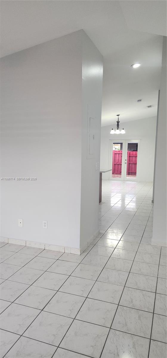 ROBLES GARDENS 5TH ADDN - Residential Lease