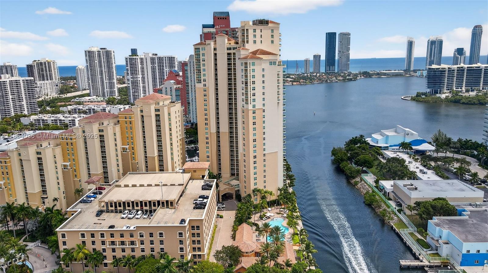 AVENTURA MARINA CONDO NUM - Residential