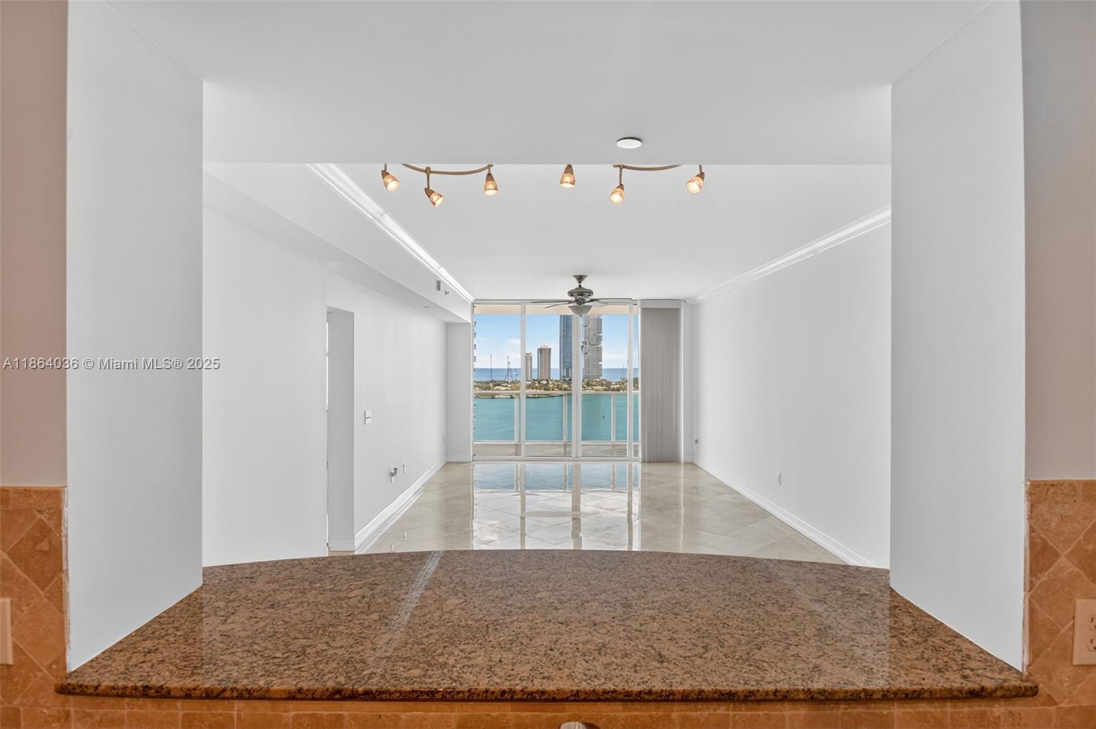 AVENTURA MARINA CONDO NUM - Residential