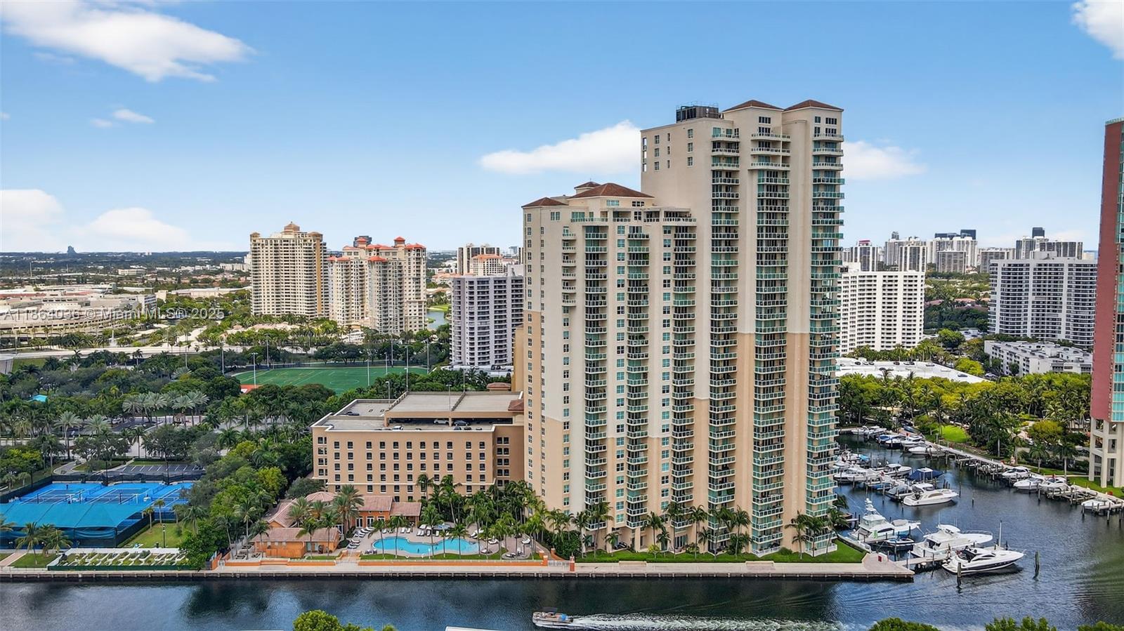AVENTURA MARINA CONDO NUM - Residential
