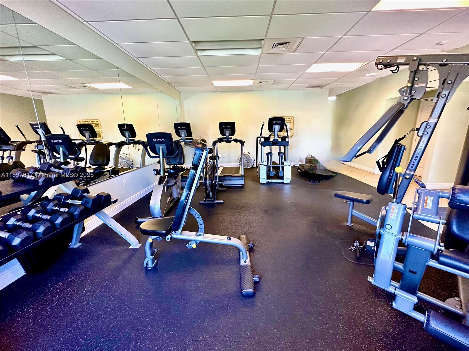 COLONIAL CLUB CONDO SEC 1 - Residential