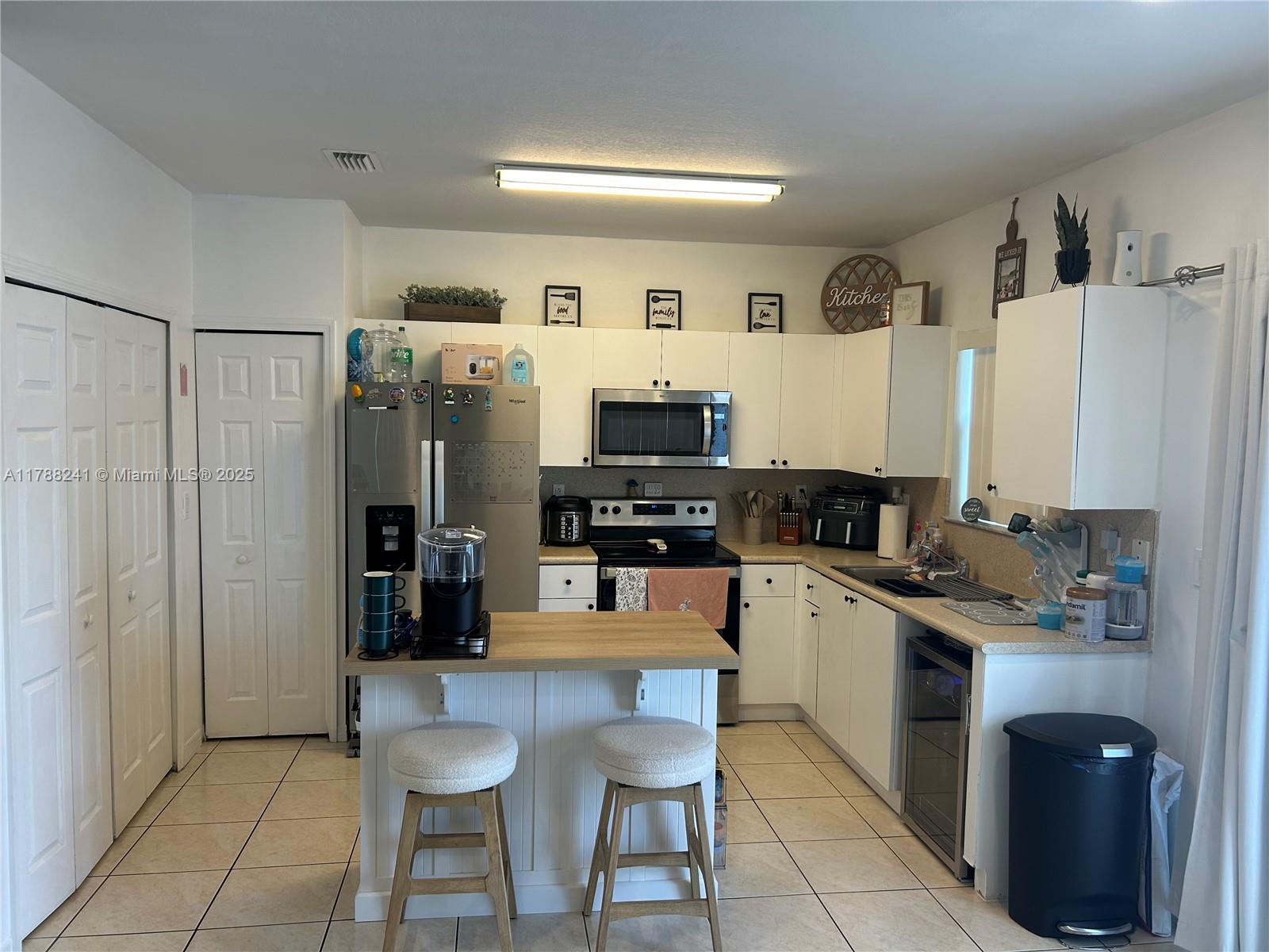 VENETIA GROVE - Residential